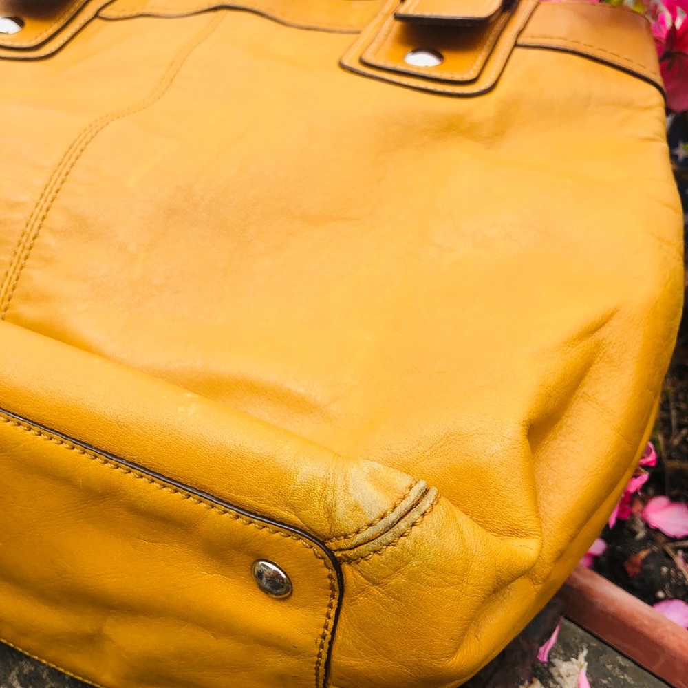 Coach bag Re-Posh. - Picture 6 of 8